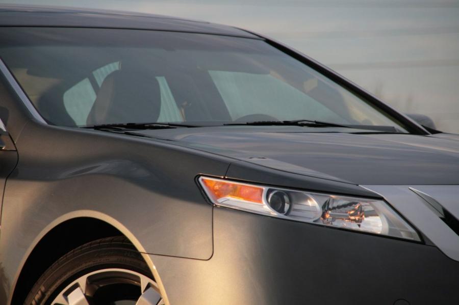 Детали экстерьера Acura TL SH-AWD 2008 года  (фото 2 из 65)